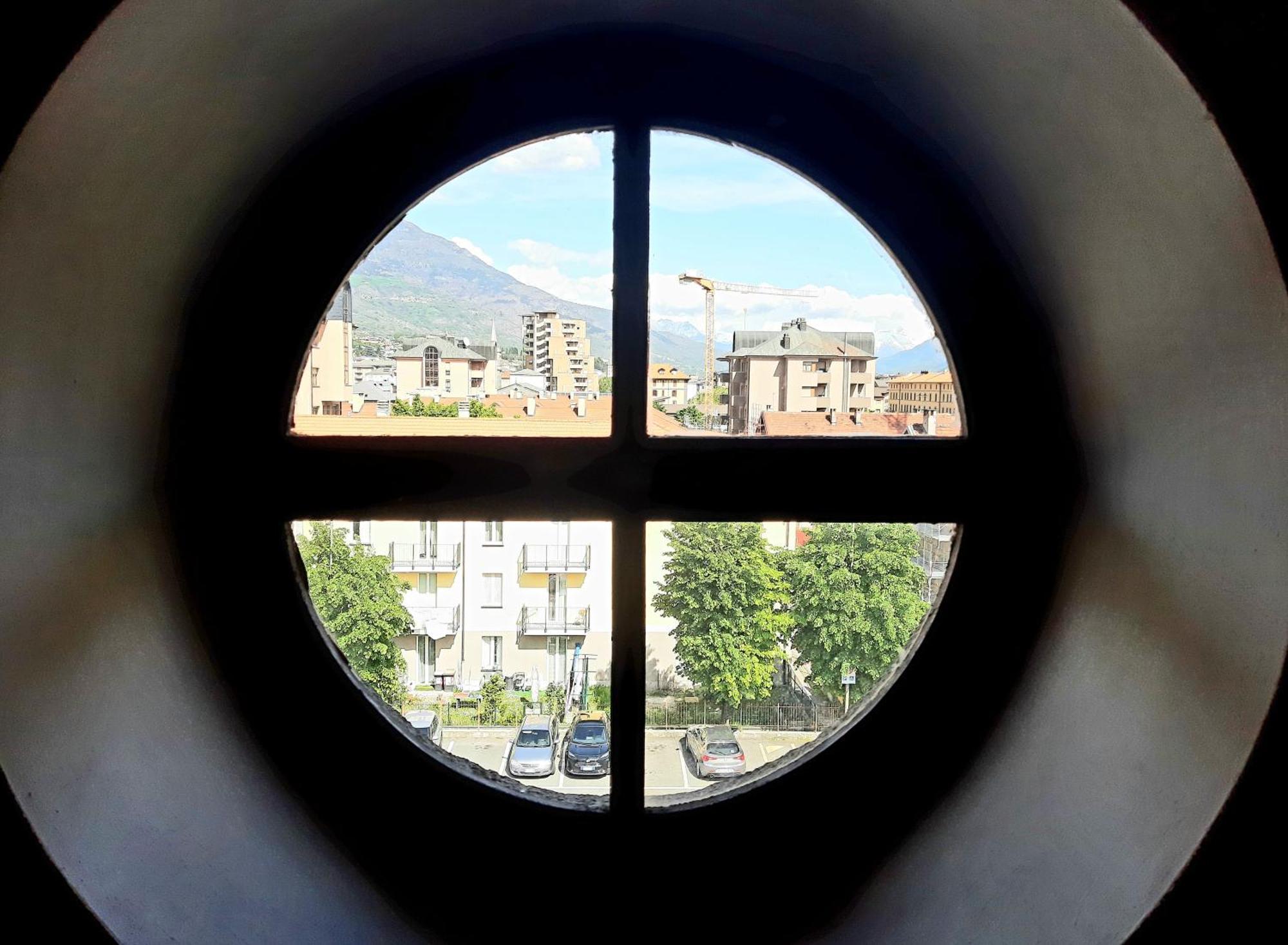 La Piccionaia Apartment Aosta Luaran gambar